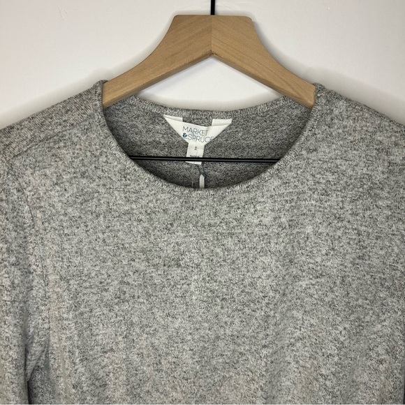 *NWT* Market & Spruce Denver Front Twist Brushed Gray Knit Top, Sz S, 3/4 Sleeve - Picture 2 of 7